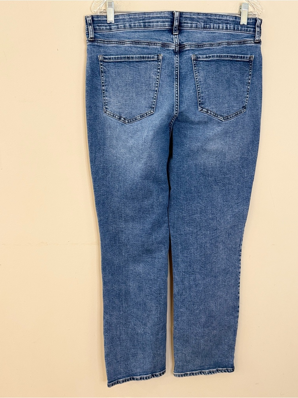Wonderly Mid Rise Straight stretchy jeans medium wash 14R - Picture 2 of 12